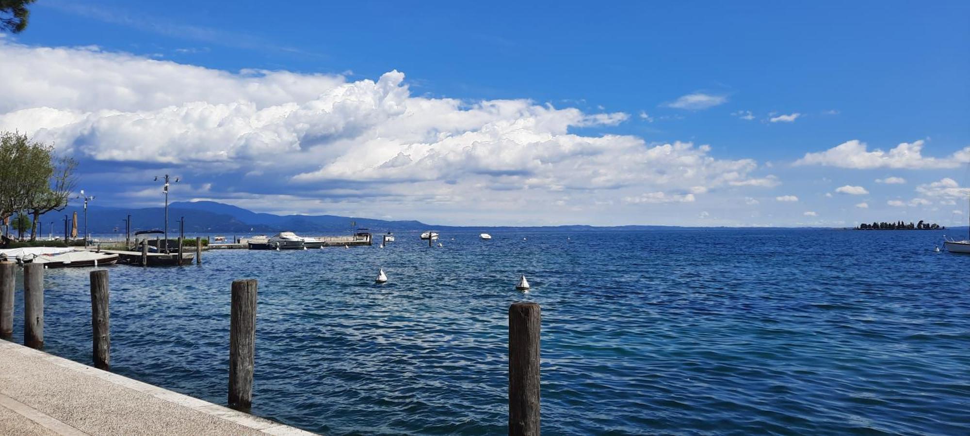 Eve House Gardalake Lonato Exteriör bild